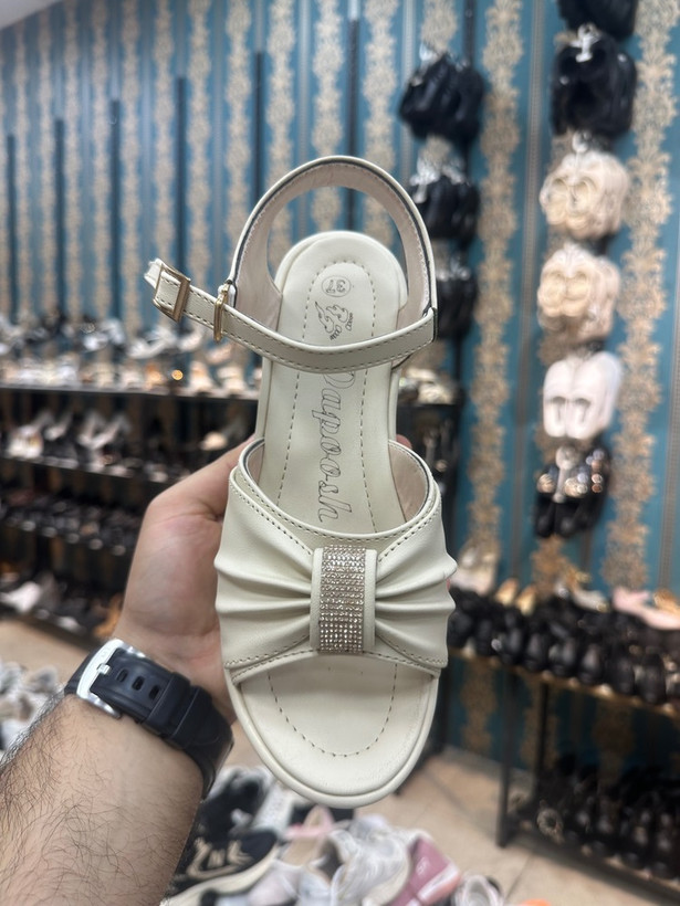 صندل زنانه لژدار ۵ سانتی نگیندار – بنددار شیک و راحت